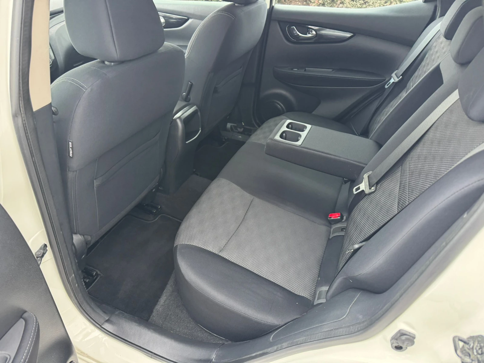 Nissan Qashqai 1.6   DCI NAVI  - изображение 9