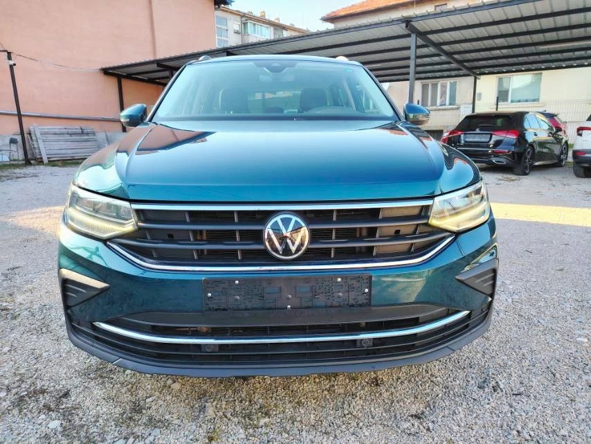 VW Tiguan 2022гDSG-2.0TDi-150кс-FACE-ПЕРФЕКТЕН!, снимка 2 - Автомобили и джипове - 53748601