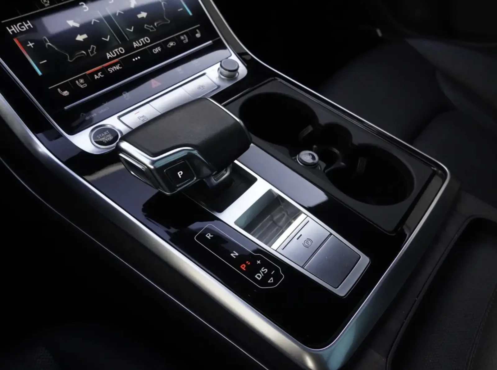 Audi Q7 2021 Audi Q7 TECHNIK, снимка 12 - Автомобили и джипове - 53900321