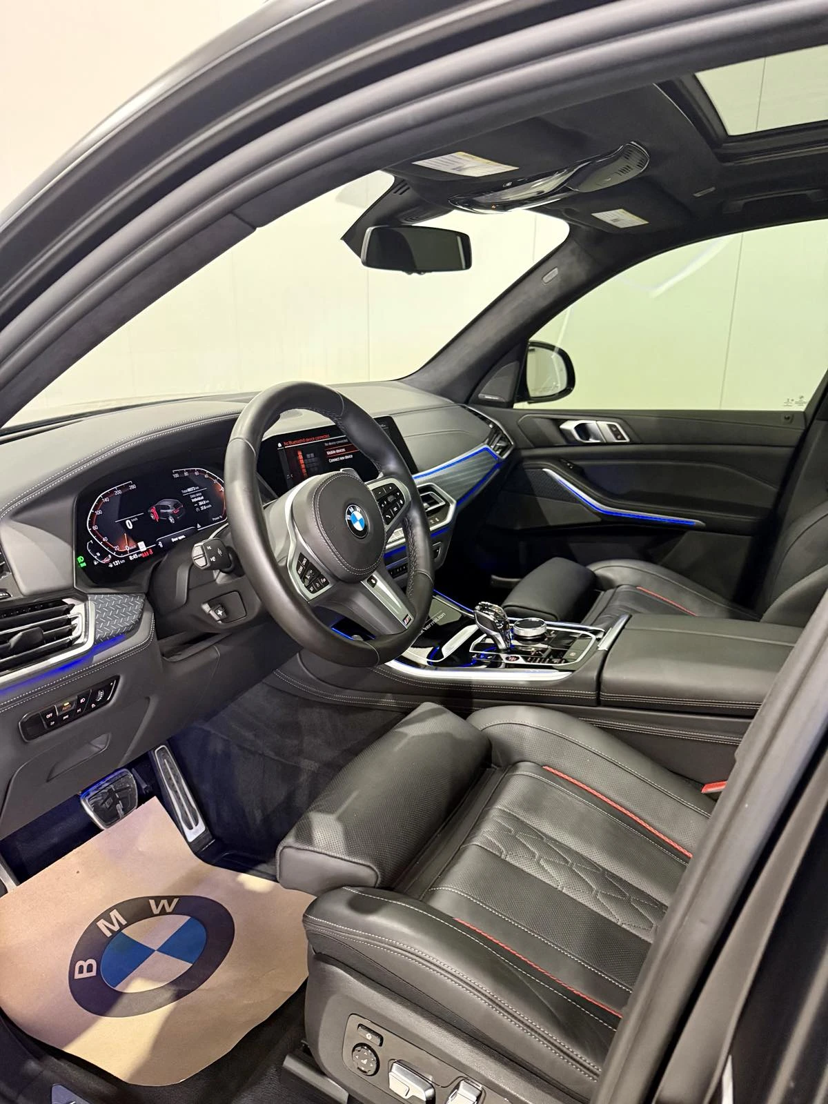 BMW X5 40i Black Vermilion, снимка 9 - Автомобили и джипове - 54597377