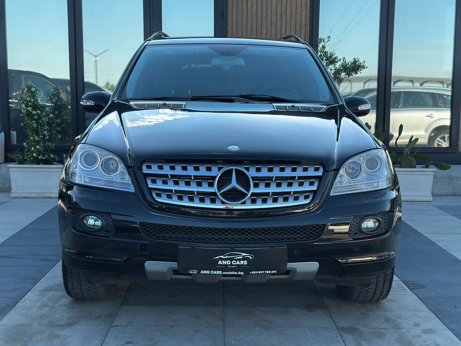 Mercedes-Benz ML 320 * SportEdition* Шибедах* , снимка 3 - Автомобили и джипове - 54839088