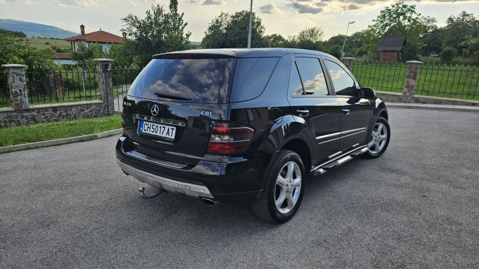 Mercedes-Benz ML 320 CDI, снимка 5 - Автомобили и джипове - 54855652