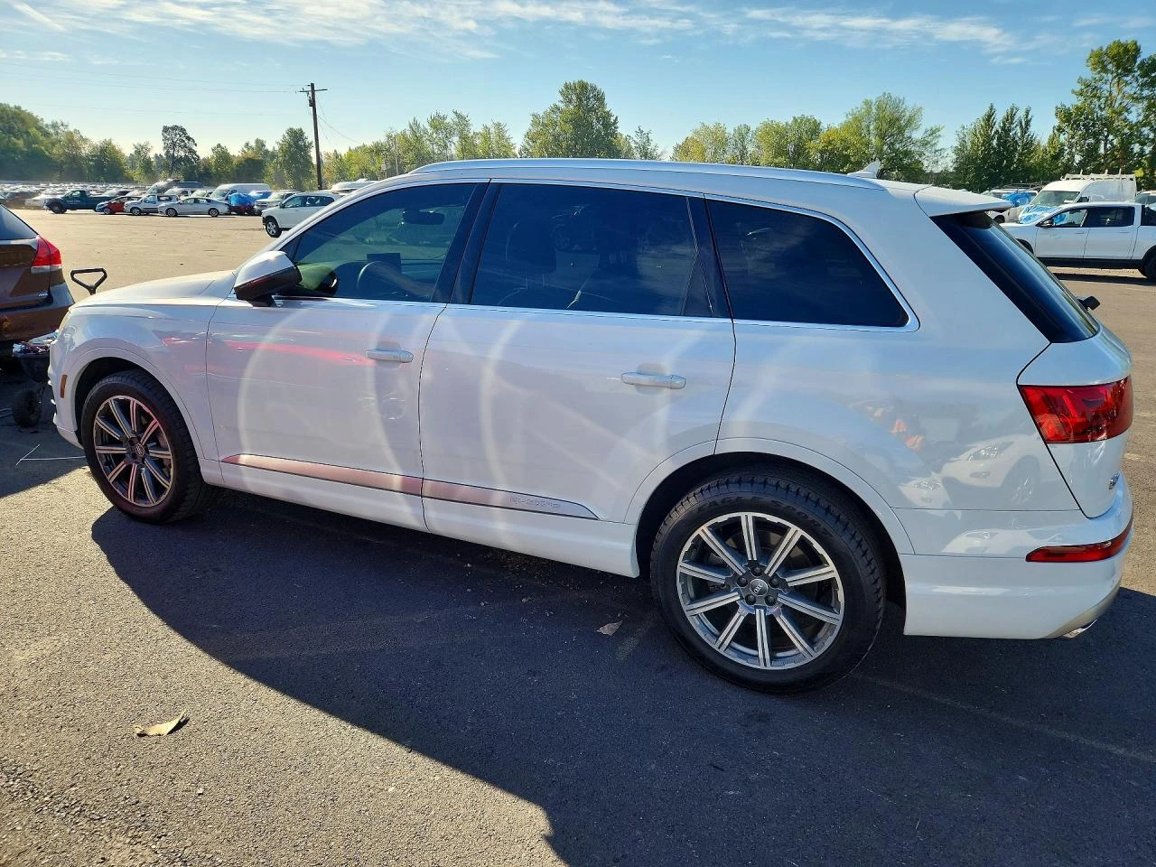 Audi Q7 3.0l Premium Plus, снимка 2 - Автомобили и джипове - 56224069