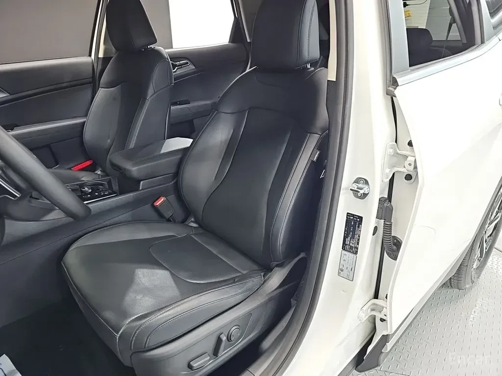 Kia Sportage PRESTIGE* ОБДУХВАНЕ* ДИСТРОНИК* LANE* ASSIST* , снимка 14 - Автомобили и джипове - 56235560