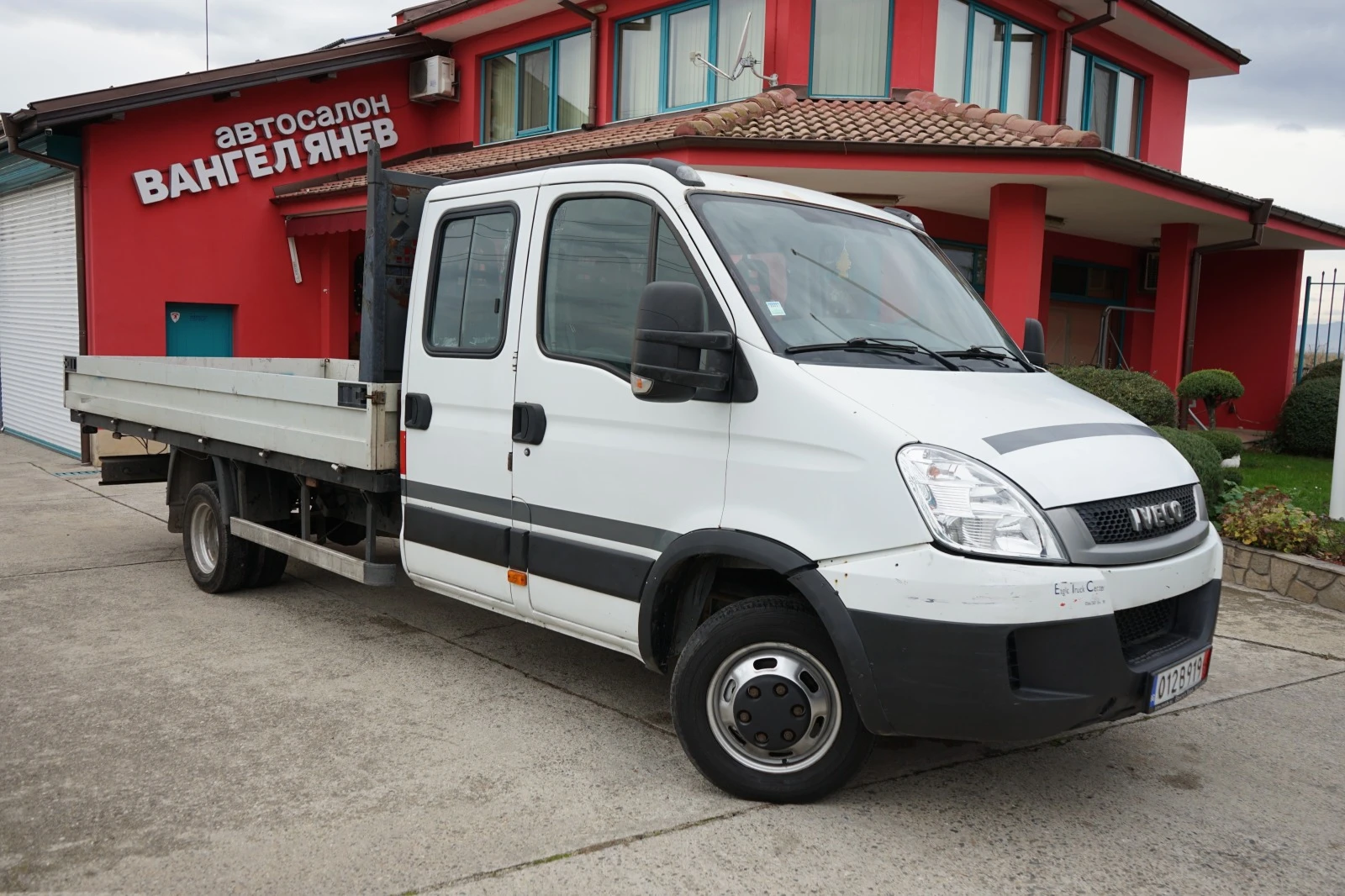 Iveco Daily 3.0HPI* 35c15* 6+ 1места - изображение 10