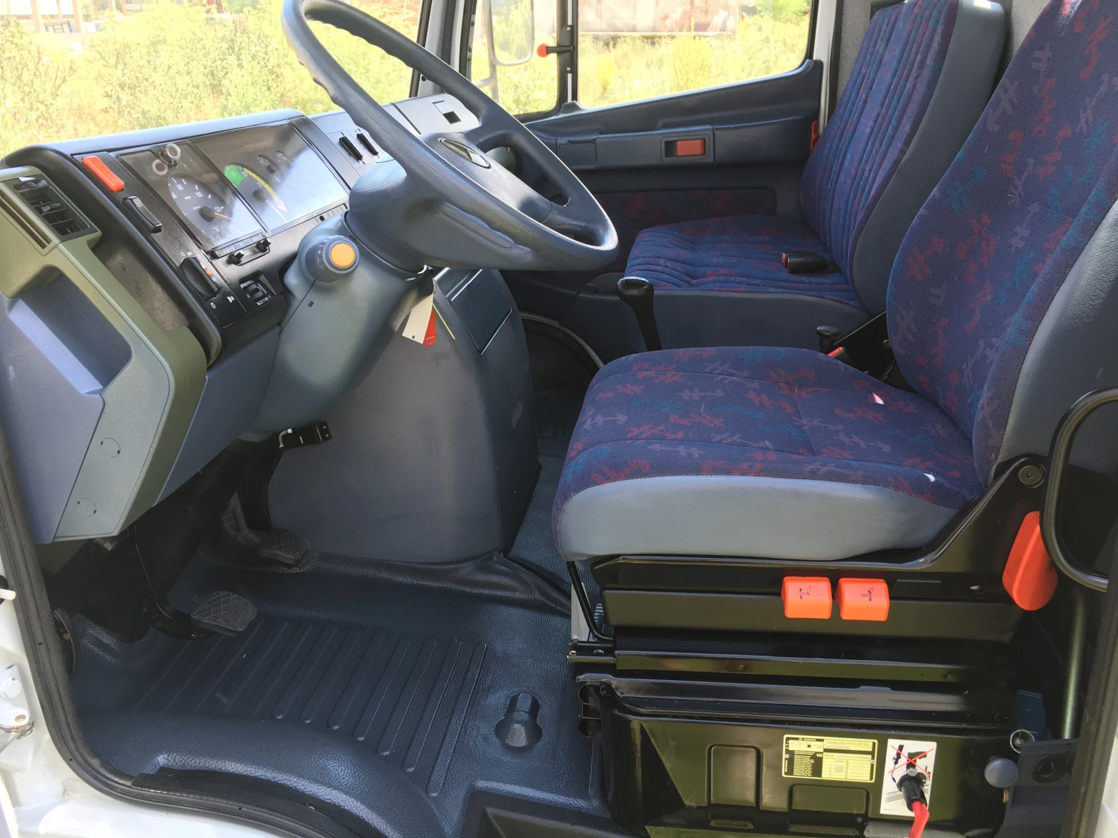 Mercedes-Benz 613 614 | Mobile.bg   13