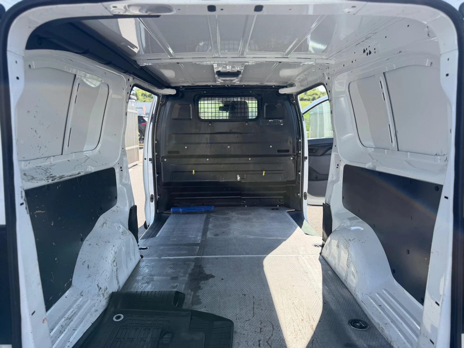 Toyota Proace Max 2.0 150, снимка 10 - Бусове и автобуси - 54579380