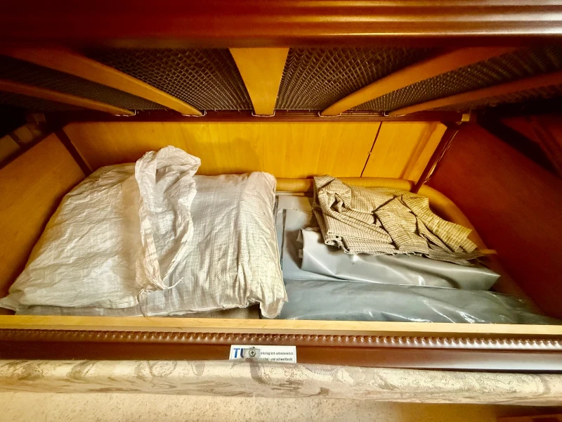 Каравана Dethleffs RF6, снимка 17 - Каравани и кемпери - 52750426