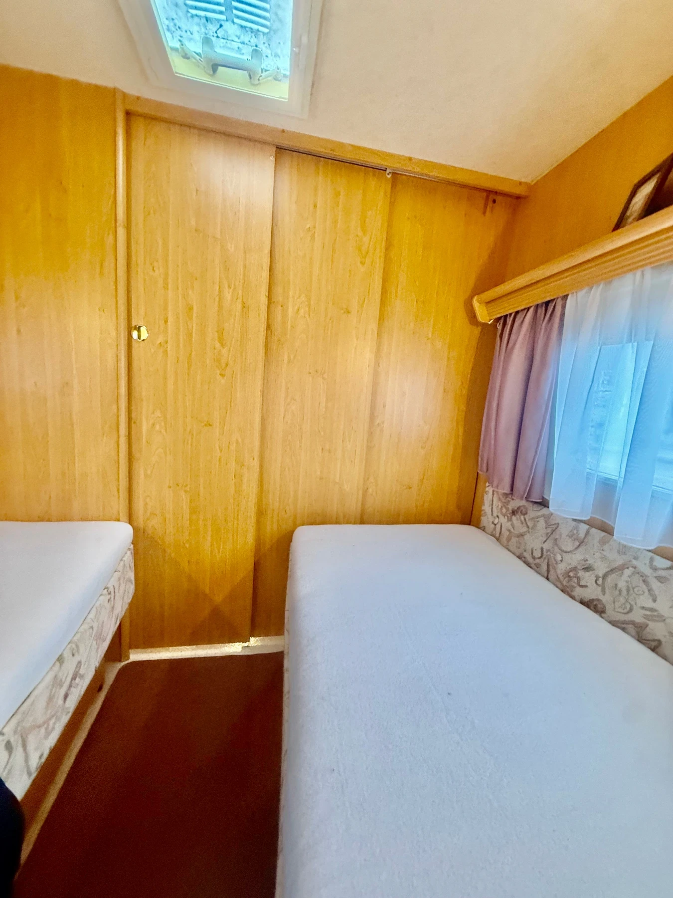 �������� Dethleffs RF6 | Mobile.bg � ����������� 12