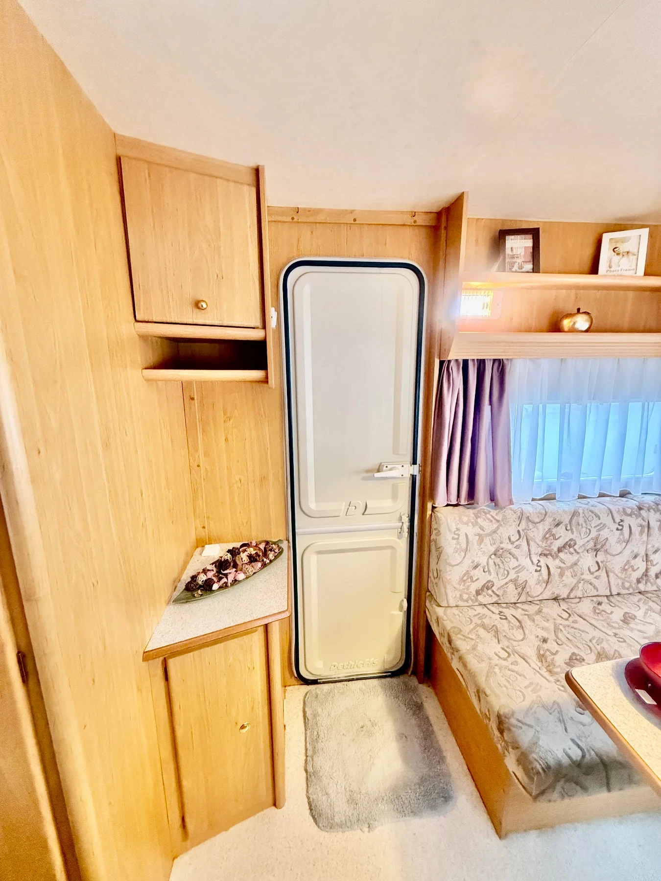 Каравана Dethleffs RF6 - изображение 7