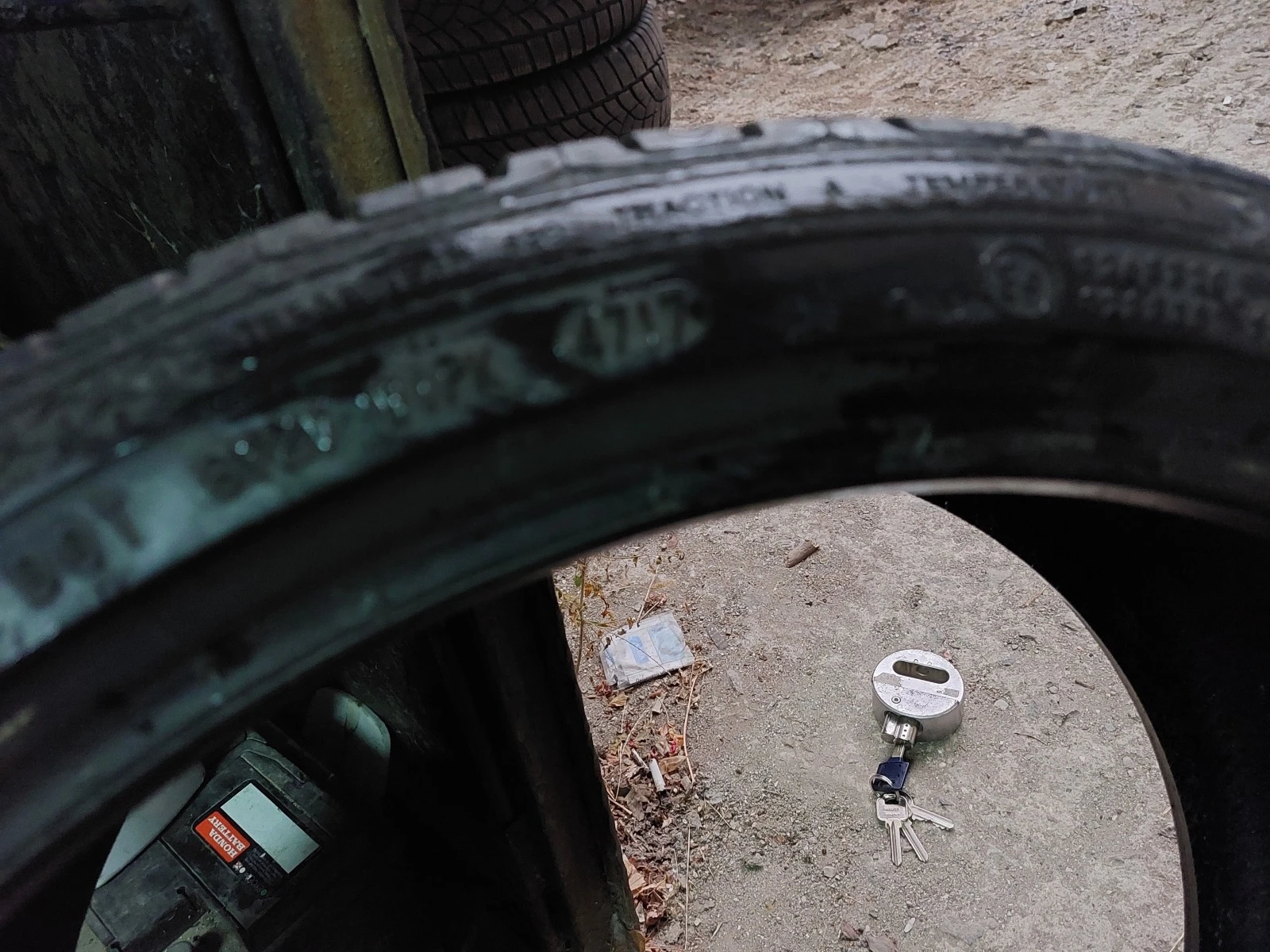 ���� 235/35R19 | Mobile.bg � ����������� 5