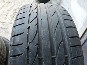 Гуми Летни 245/40R20, снимка 2 - Гуми и джанти - 40489423