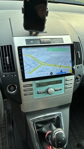Toyota Corolla verso, снимка 7