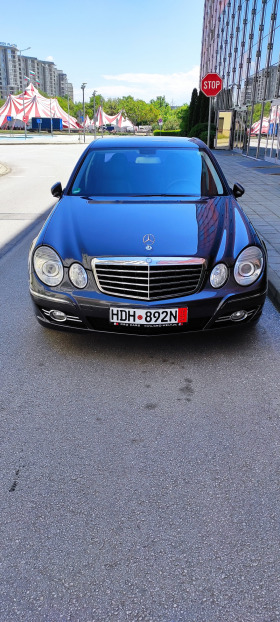 Обява за продажба на Mercedes-Benz E 200 Компресор, Фейслифт, Авангард, Топ! ~15 699 лв. - изображение 1