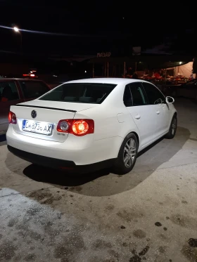 VW Jetta 2.0TDI SPORT, снимка 12