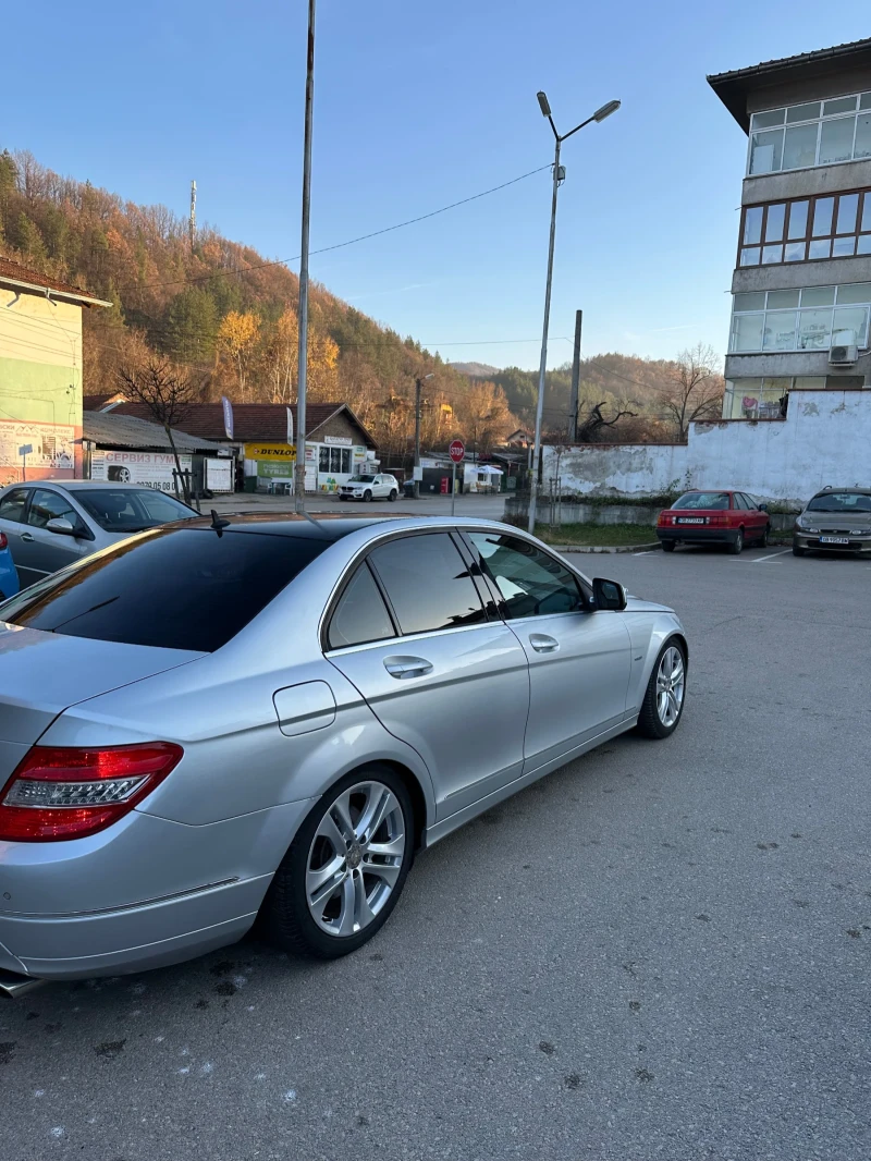 Mercedes-Benz C 320, снимка 2 - Автомобили и джипове - 48157169