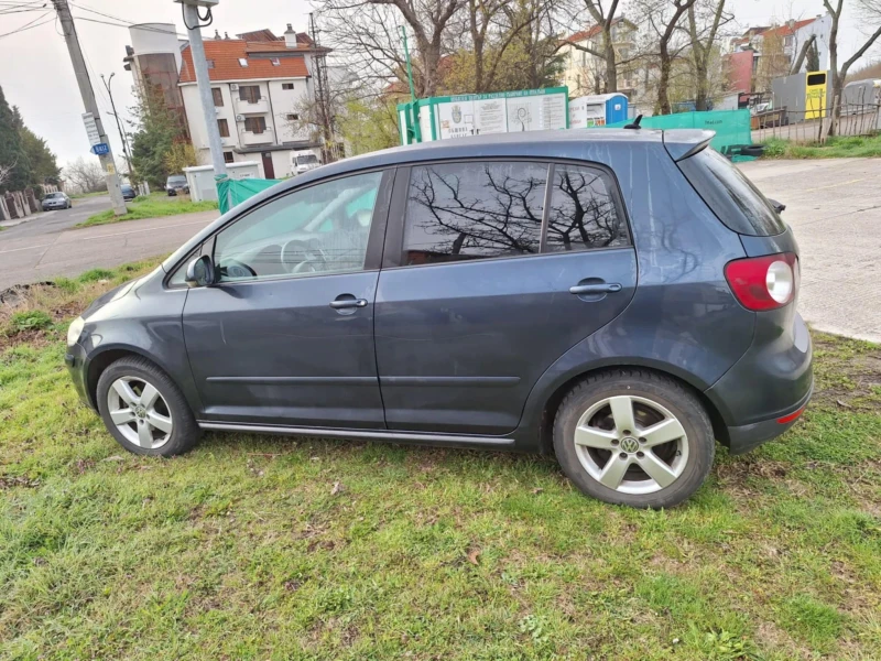 VW Golf, снимка 2 - Автомобили и джипове - 48902182