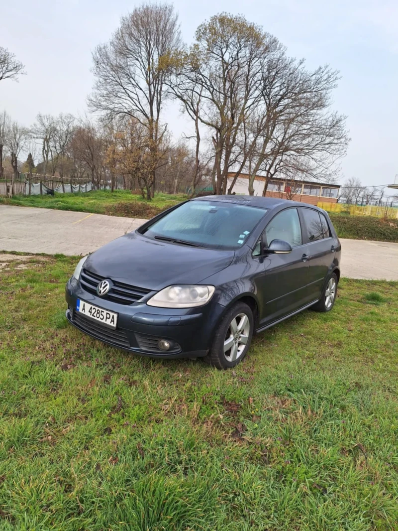 VW Golf, снимка 1 - Автомобили и джипове - 48902182