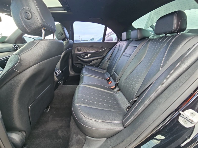 Mercedes-Benz E 300 DISTRONIC* Parking Assist, снимка 9 - Автомобили и джипове - 51868577