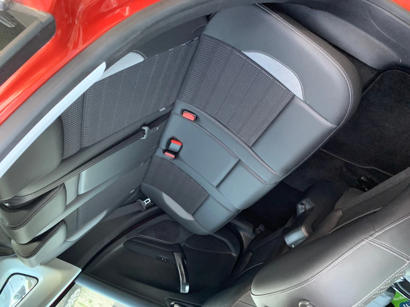 Peugeot 2008 1.6 ШВЕЙЦАРИЯ, снимка 8 - Автомобили и джипове - 51415219