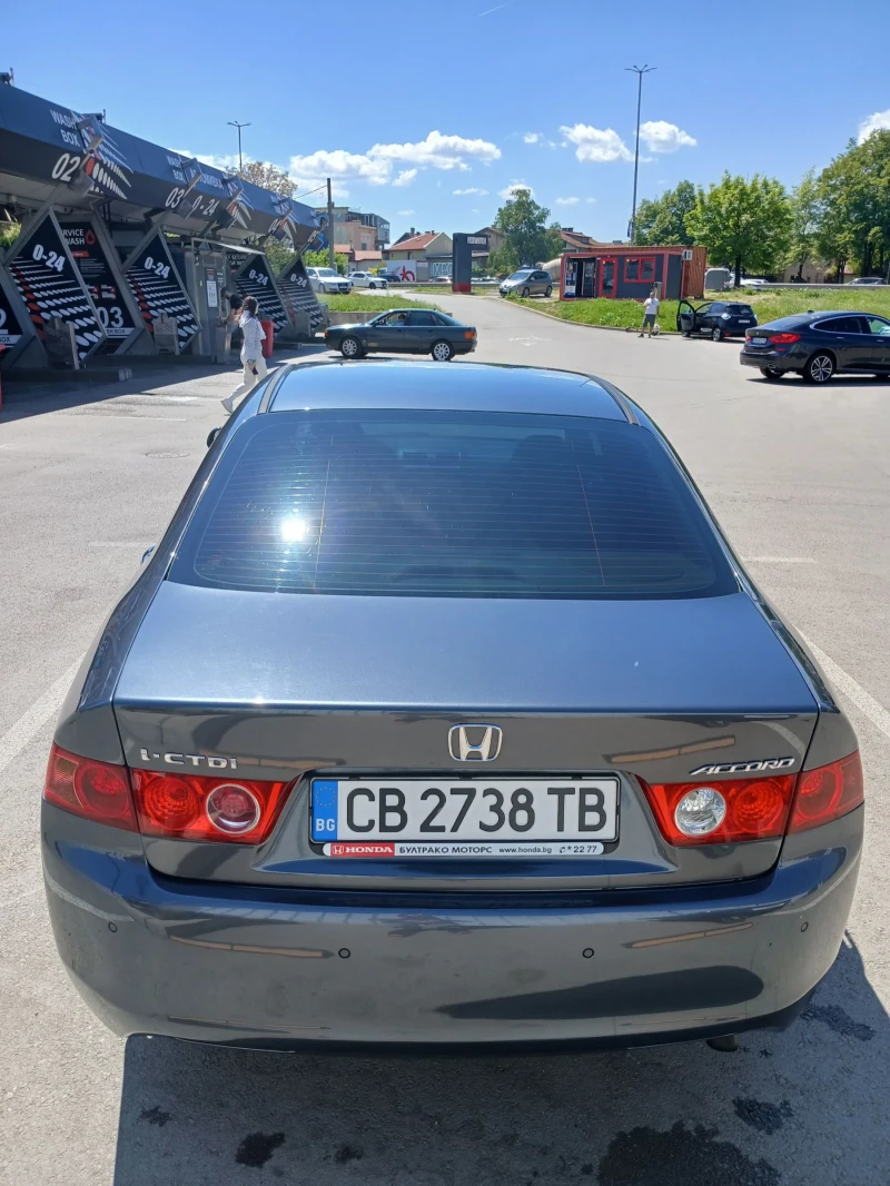Honda Accord 2.2 i-ctdi, снимка 3 - Автомобили и джипове - 51886365