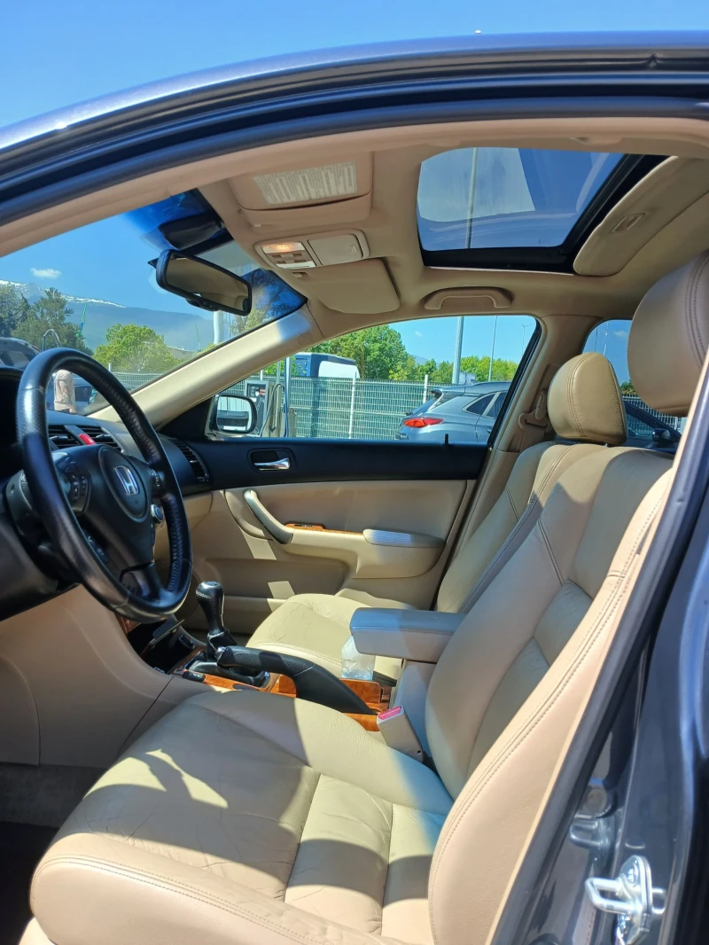 Honda Accord 2.2 i-ctdi, снимка 6 - Автомобили и джипове - 51886365