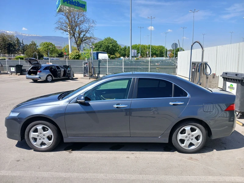 Honda Accord 2.2 i-ctdi, снимка 2 - Автомобили и джипове - 51886365