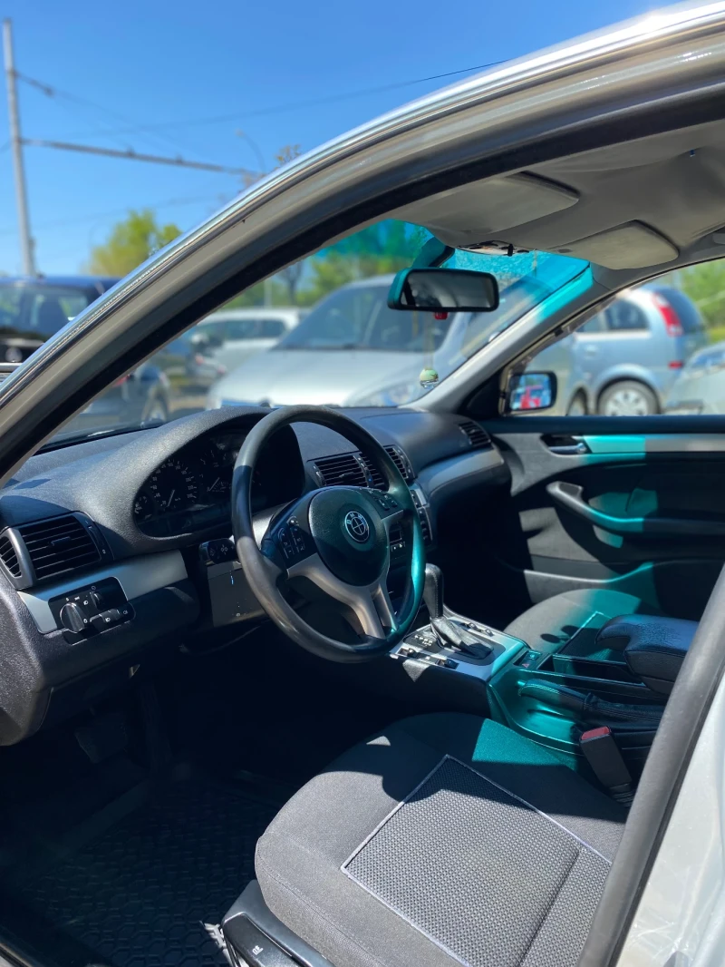 BMW 330 184 Автомат, снимка 7 - Автомобили и джипове - 52754124