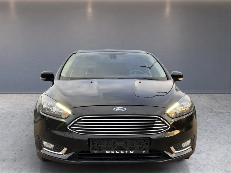 Ford Focus 1.5tdci titanium/top/leasing