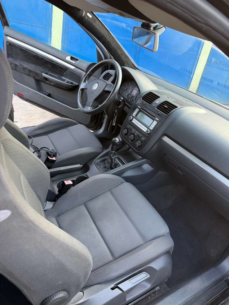 VW Golf 2.0 TDI обслужен, снимка 9 - Автомобили и джипове - 52885981