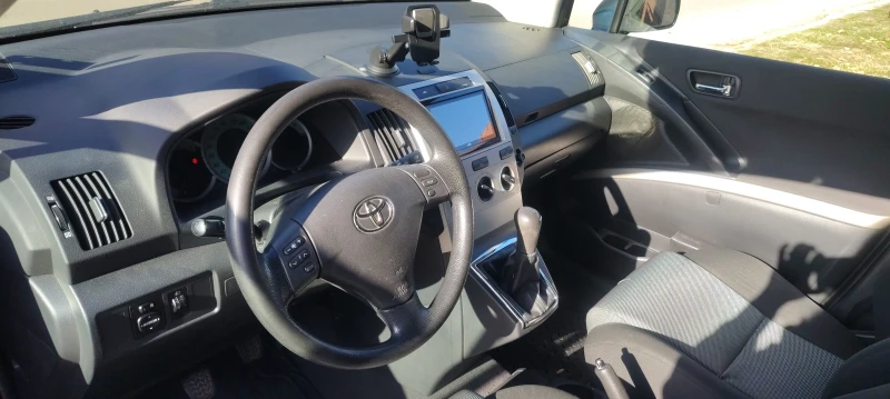 Toyota Corolla verso, снимка 10 - Автомобили и джипове - 53354737