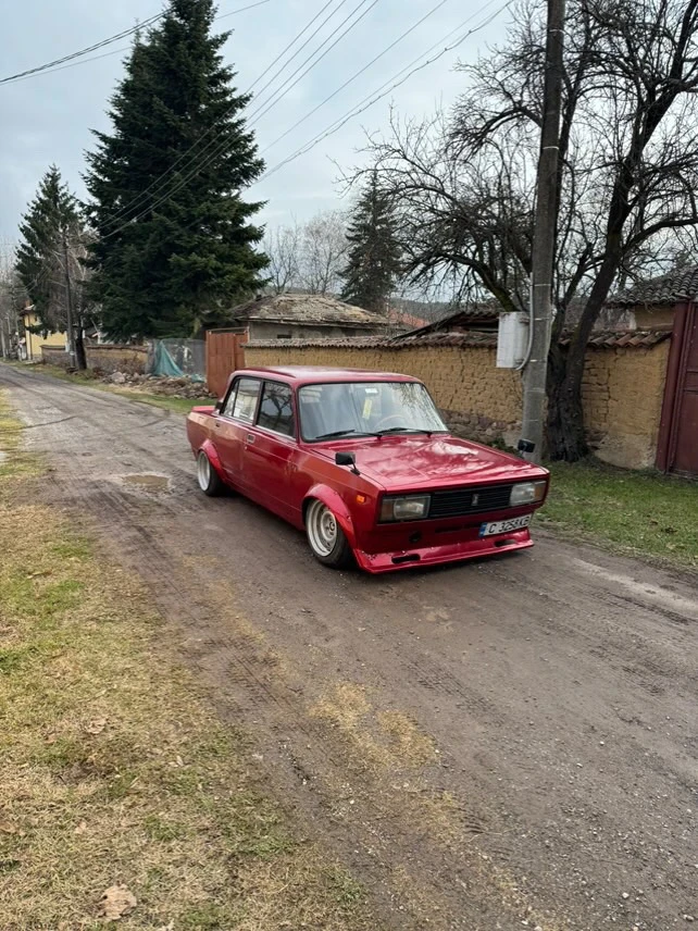 Lada 2105 1500, снимка 3 - Автомобили и джипове - 48750752