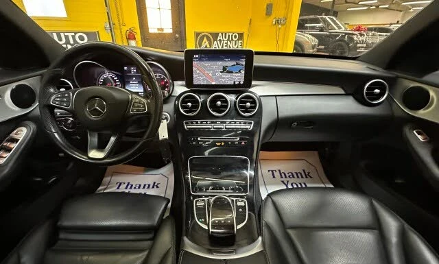 Mercedes-Benz C 300 4MATIC* LUXURY* HEAD-UP* АвтоКредит(ЦЕНА ДО БГ), снимка 12 - Автомобили и джипове - 53500834