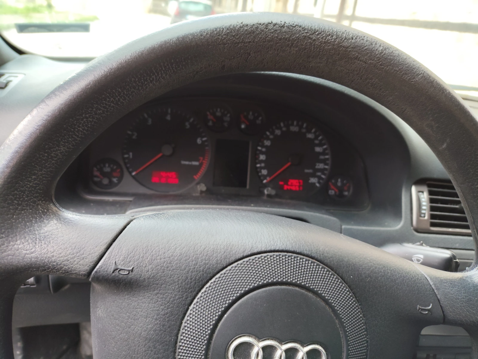 Audi A6 Avant, 2.4 LPG - изображение 10