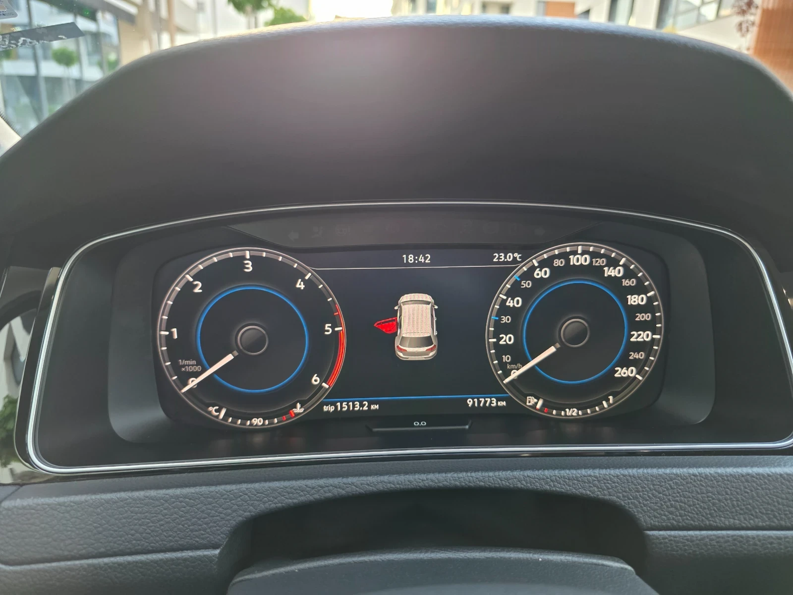 VW Golf 2.0TDI  4X4 - изображение 10