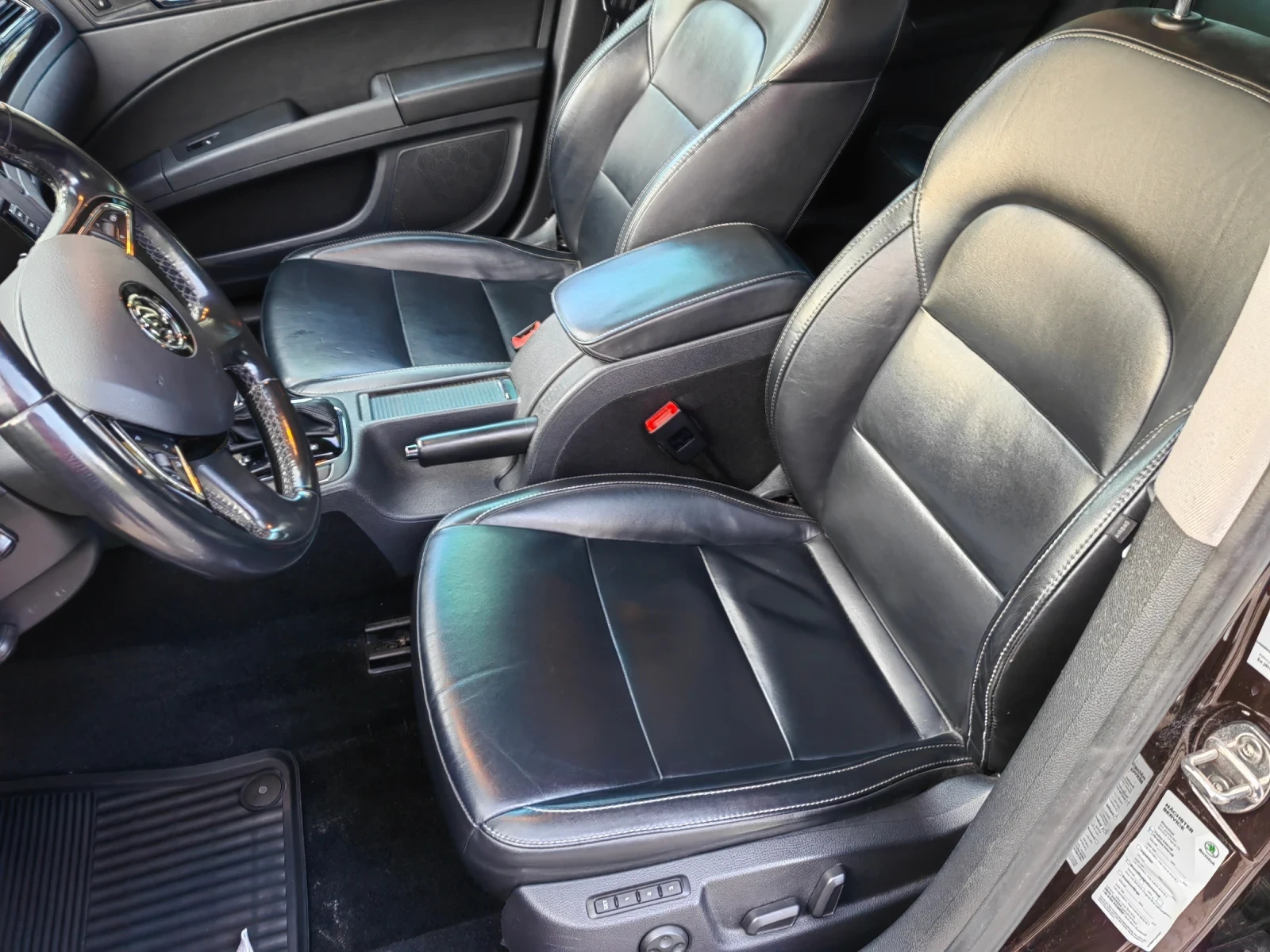 Skoda Superb 2.0 TDI Elegance  - изображение 6