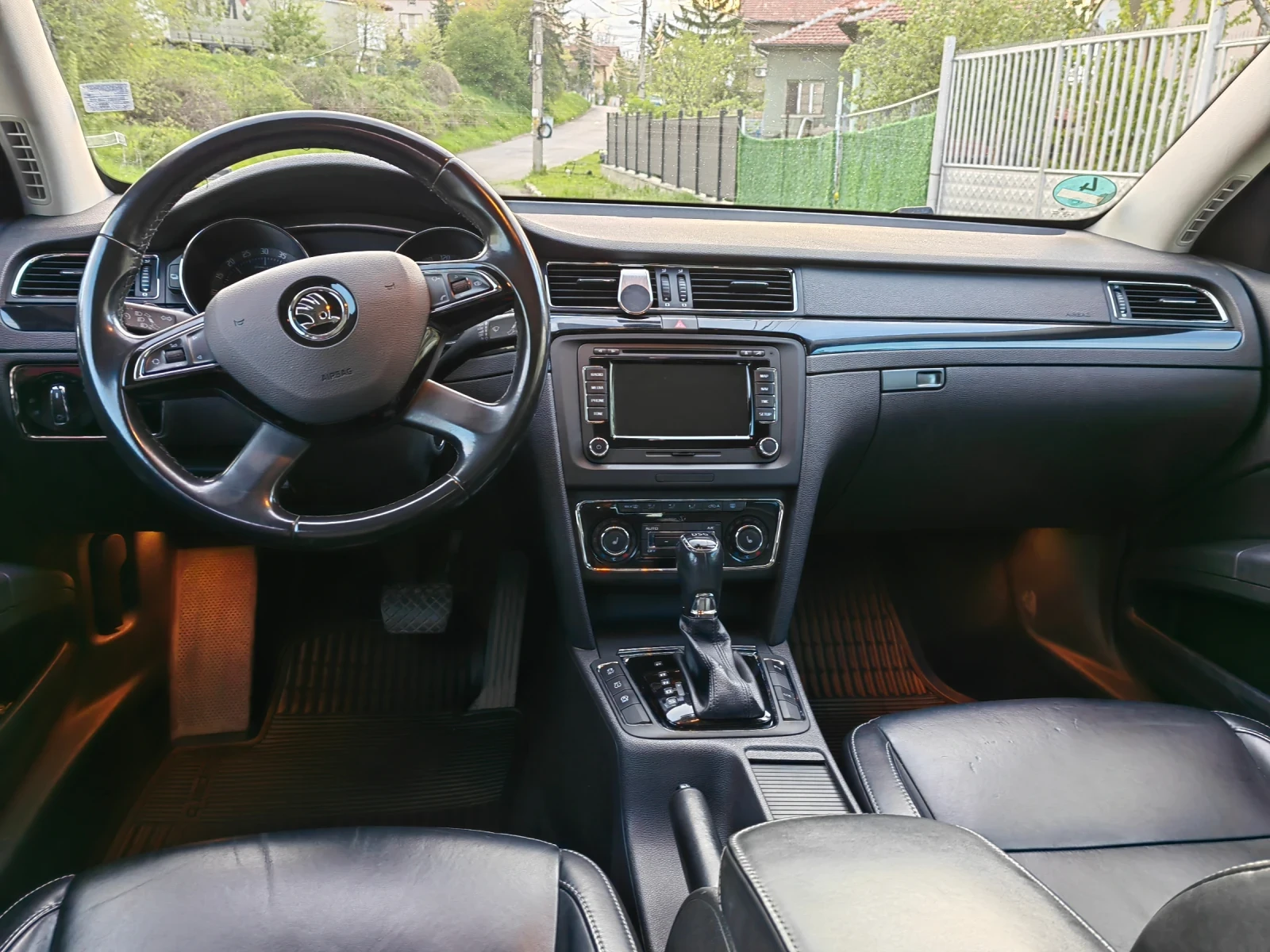 Skoda Superb 2.0 TDI Elegance  - изображение 5