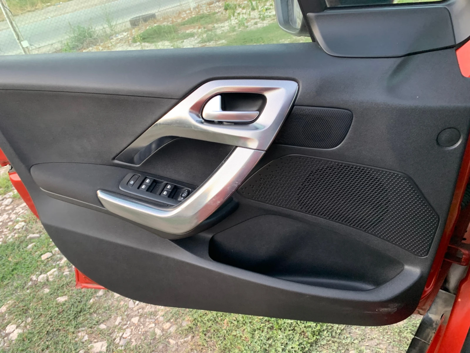 Peugeot 2008 1.6  | Mobile.bg   12