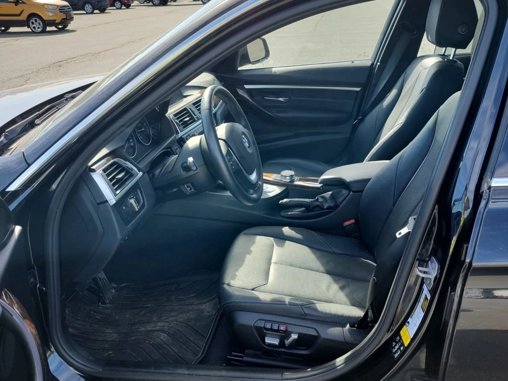 BMW 330 XDRIVE * CARFAX * БЕЗ ПЪРВОНАЧАЛНА ВНОСКА - изображение 5