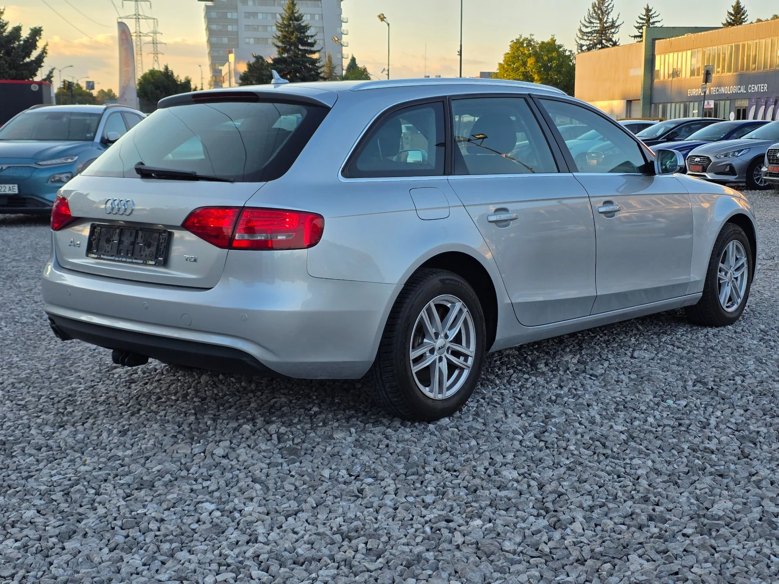 Audi A4 2.0 TDI 150k.c EURO 5B  - изображение 4