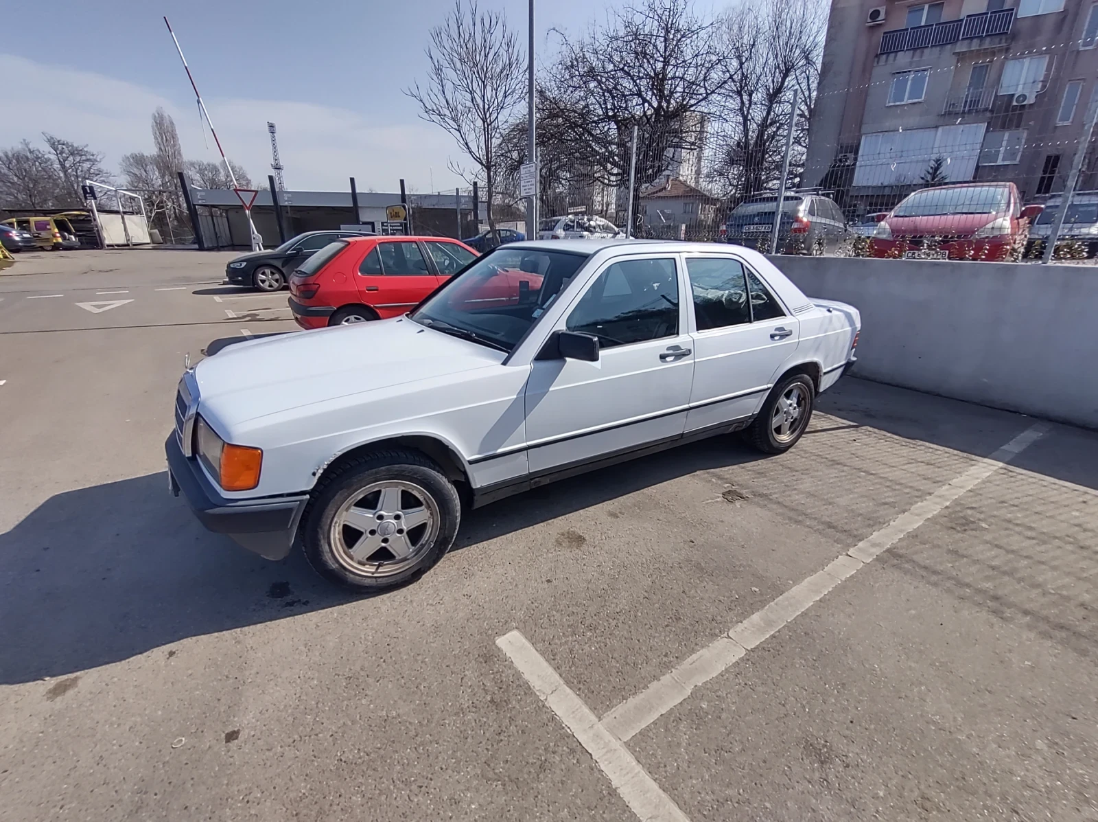 Mercedes-Benz 190 2.0D