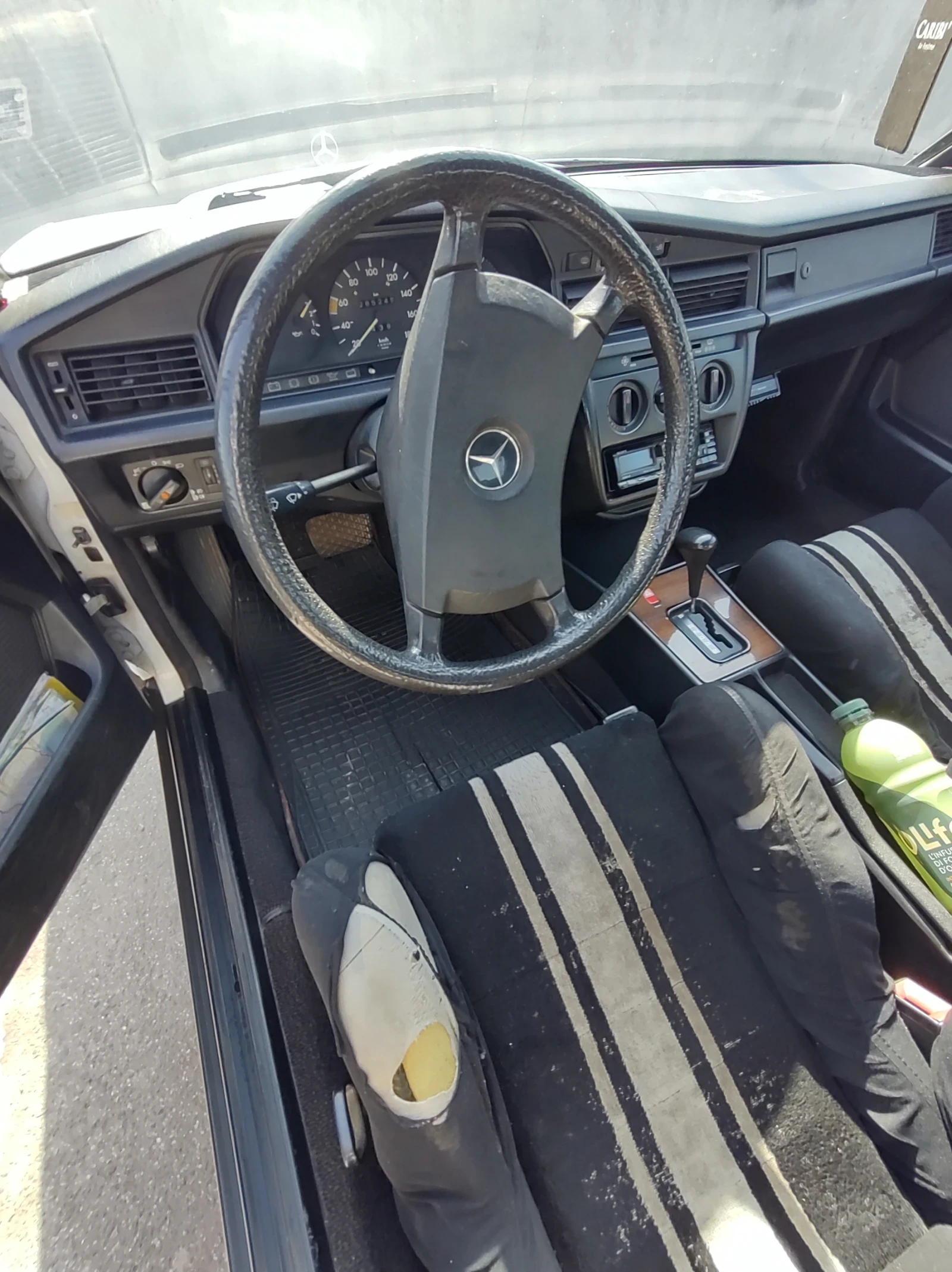 Mercedes-Benz 190 2.0D, снимка 8 - Автомобили и джипове - 53845722