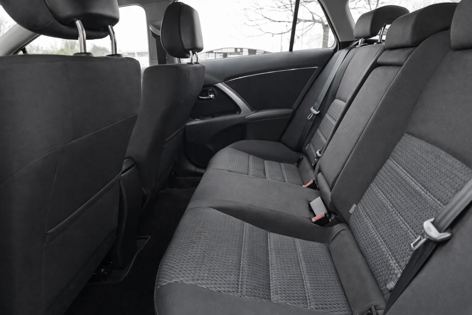 Toyota Avensis 2.0* БЕНЗИН* 152К.С.* FACELIFT* РЪЧКА* LUNA, снимка 13 - Автомобили и джипове - 54160460