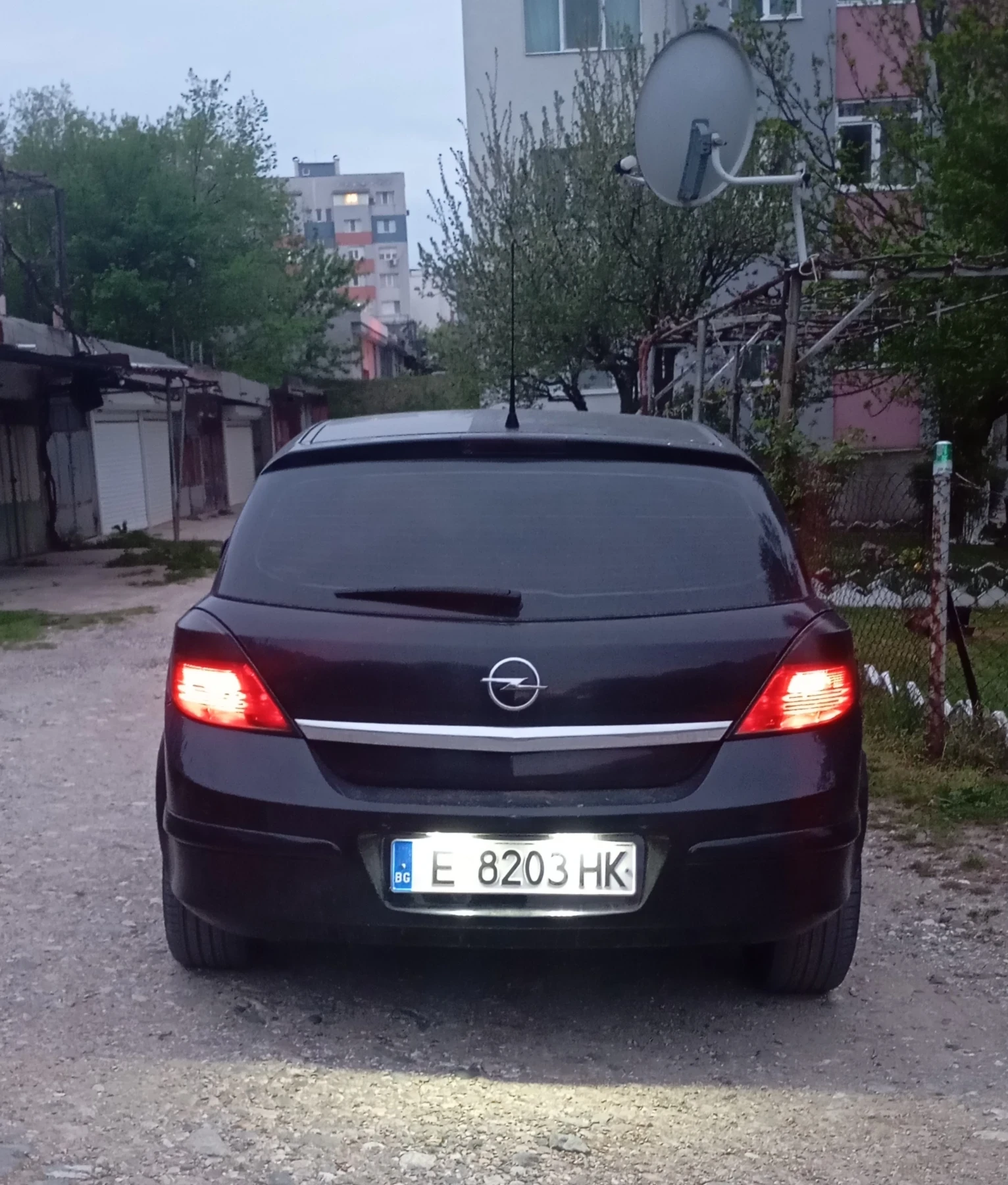 Opel Astra 1.7cdti Cosmo, снимка 12 - Автомобили и джипове - 54169326