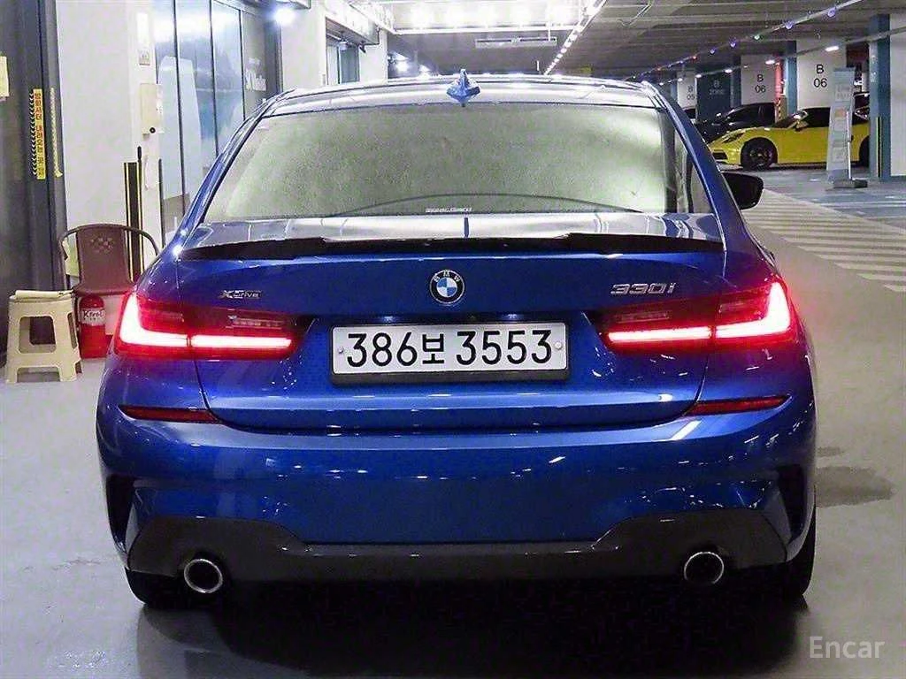 BMW 330 i* M-SPORT* HEAD-UP* HARMAN* 360 CAM* DISTRONIC, снимка 4 - Автомобили и джипове - 54372412