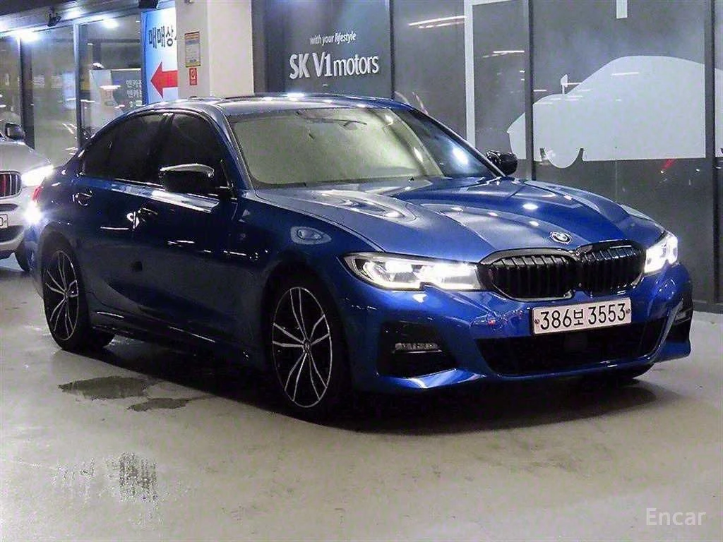 BMW 330 i* M-SPORT* HEAD-UP* HARMAN* 360 CAM* DISTRONIC, снимка 2 - Автомобили и джипове - 54372412