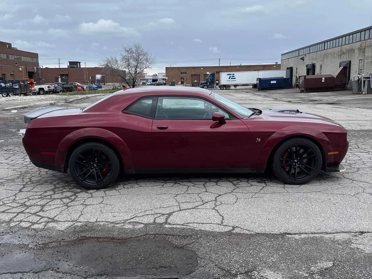 Dodge Challenger * Scat Pack 392 Widebody * CARFAX * ЦЕНА ДО БГ, снимка 3 - Автомобили и джипове - 54451174