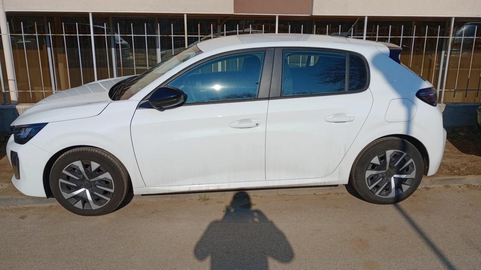 Peugeot 208 Хечбек 