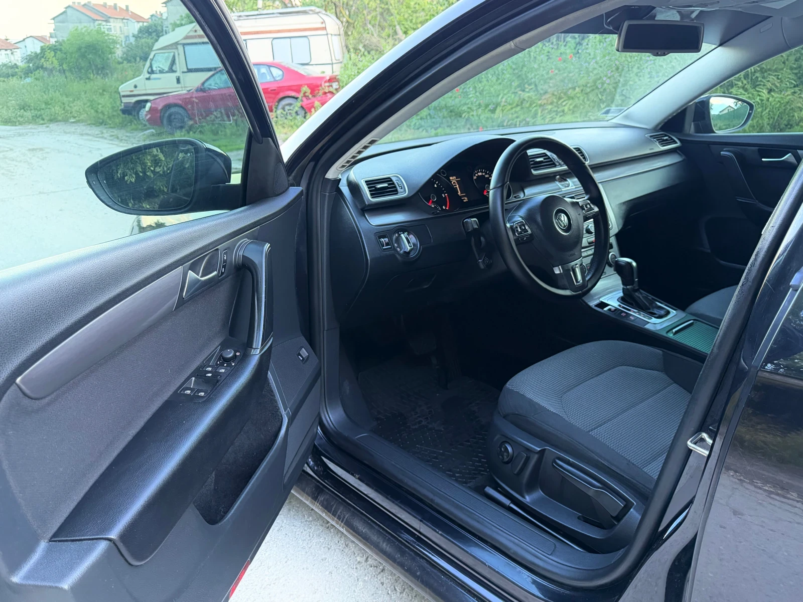 VW Passat 2.0TDI, снимка 5 - Автомобили и джипове - 54818535