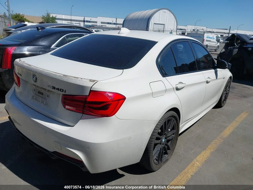 BMW 340 X-Drive* M-Pack* B58* Harman Kardon, снимка 4 - Автомобили и джипове - 54988129